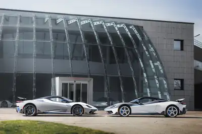 Pininfarina Battista Reversario and Anniversario_3.jpg Pininfarina Battista Reversario and Anniversario_3.jpg